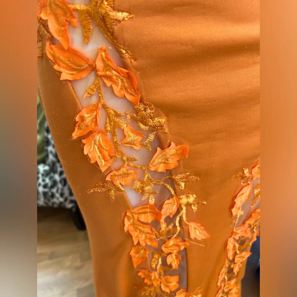 Jovani 07296 orange size 4 fitted dress with flowers - Picture 4 of 6
